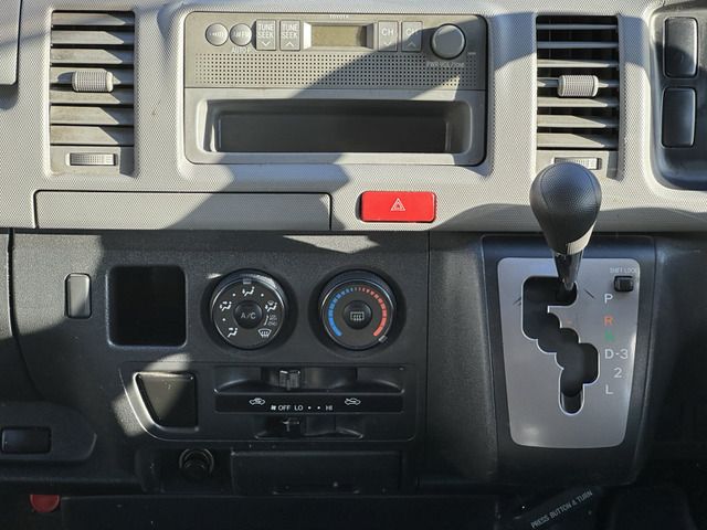 HIACE van 2WD