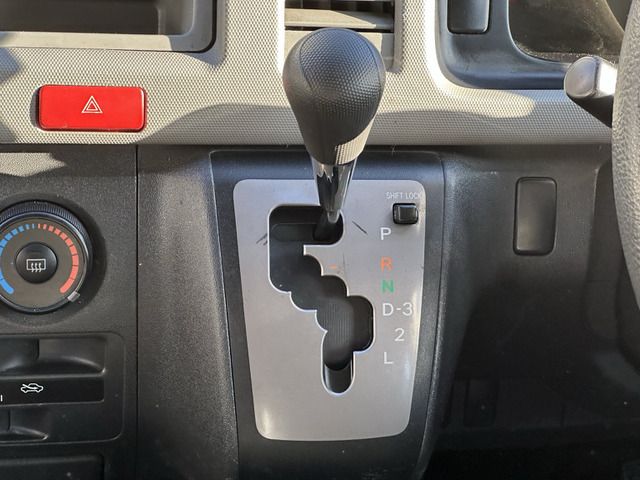 HIACE van 2WD