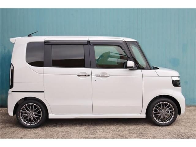 N-BOX CUSTOM