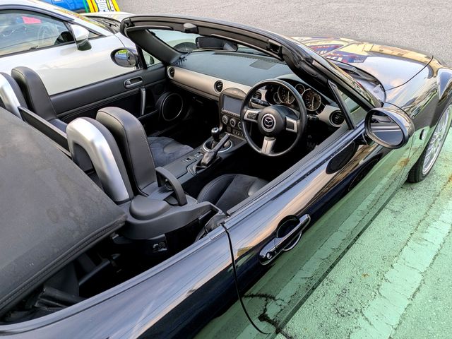 ROADSTER