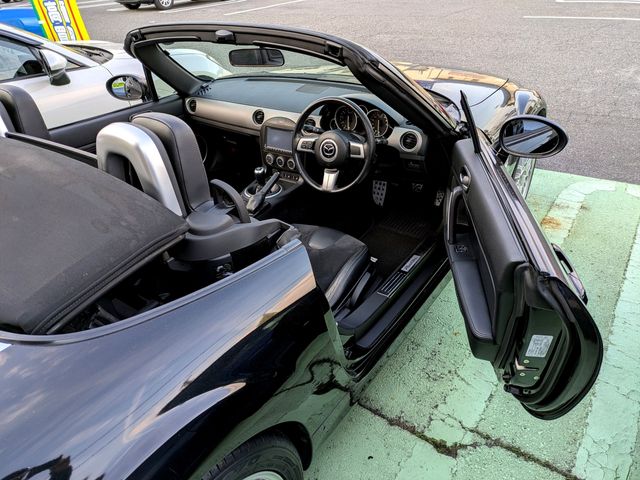 ROADSTER