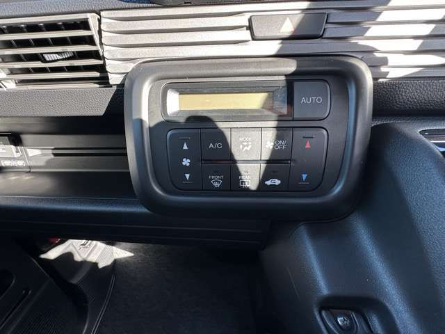 N-VAN
