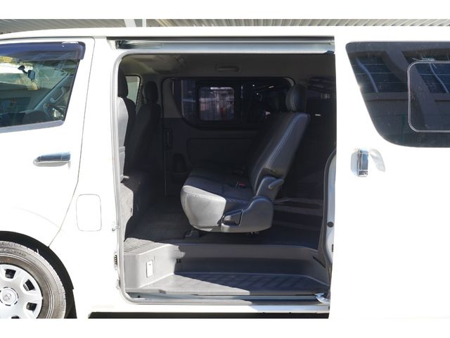 HIACE van 2WD