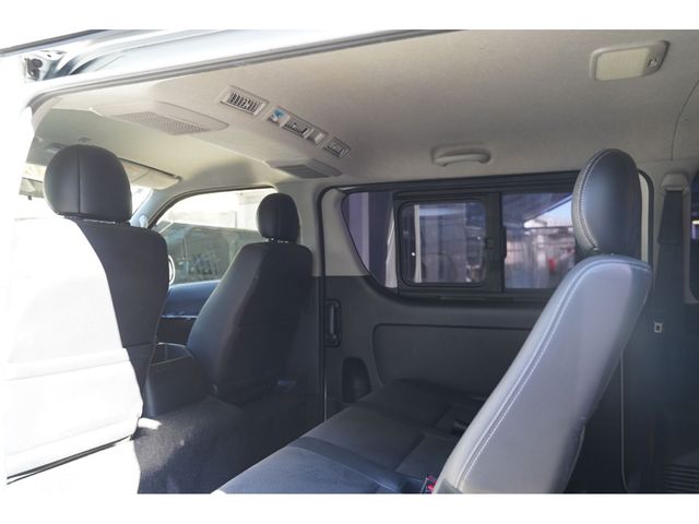 HIACE van 2WD