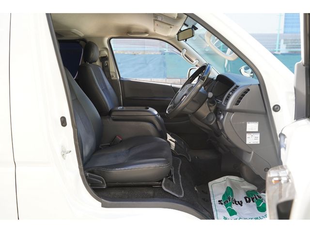 HIACE van 2WD