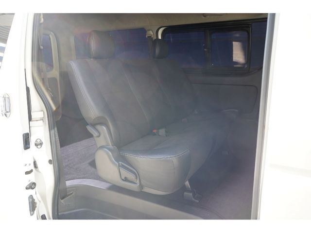 HIACE van 2WD
