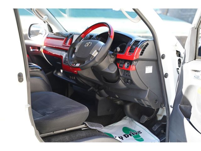 HIACE van 2WD