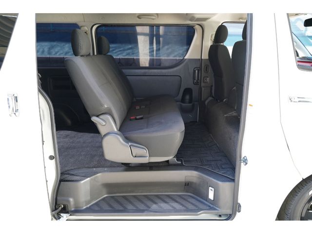 HIACE van 2WD
