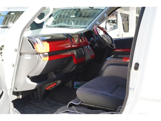 HIACE van 2WD
