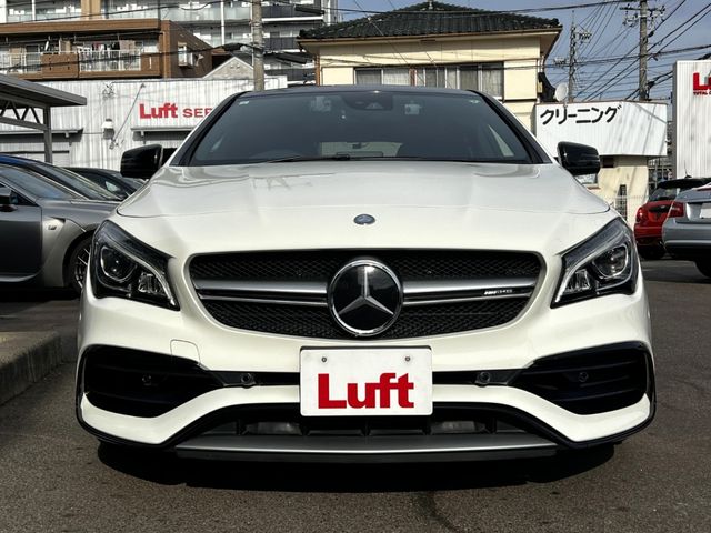 MERCEDES AMG CLA Shooting Brake