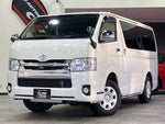 REGIUSACE 4WD van