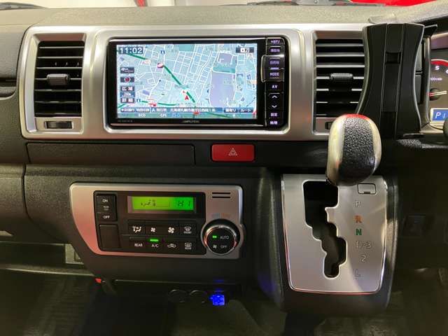 REGIUSACE van 4WD