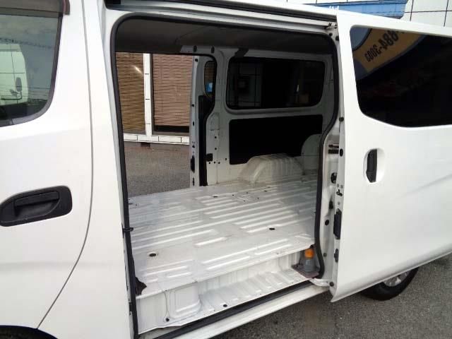 NV350 CARAVAN