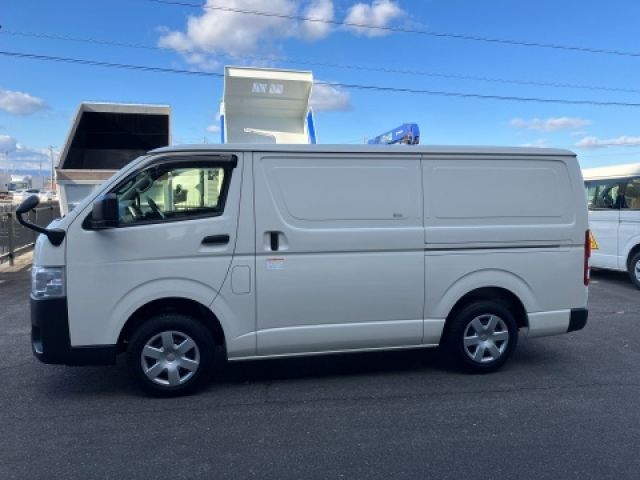 HIACE van 2WD