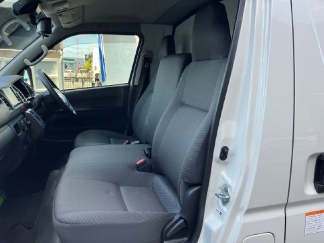 HIACE van 2WD