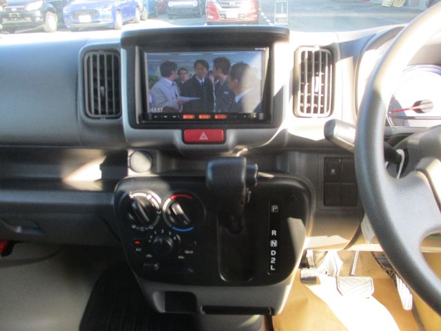 NV100 CLIPPER 4WD