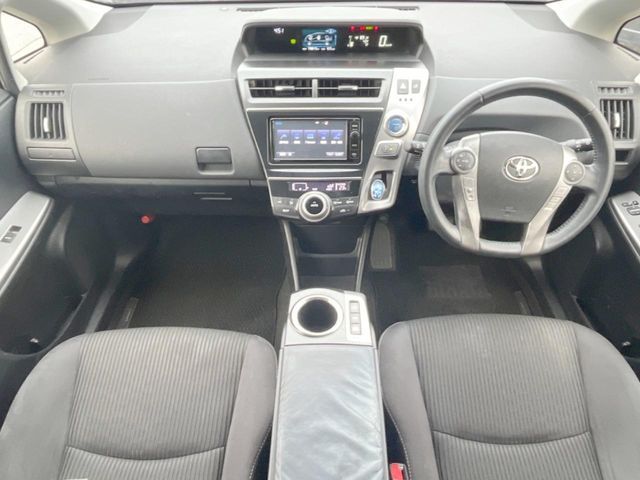 PRIUS Alpha