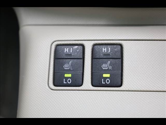 ESTIMA HYBRID 4WD