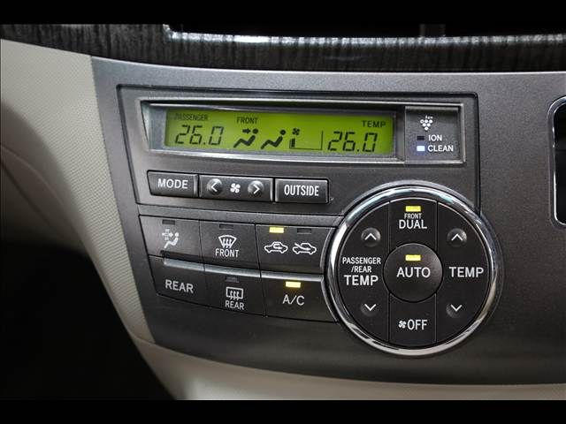 ESTIMA HYBRID 4WD
