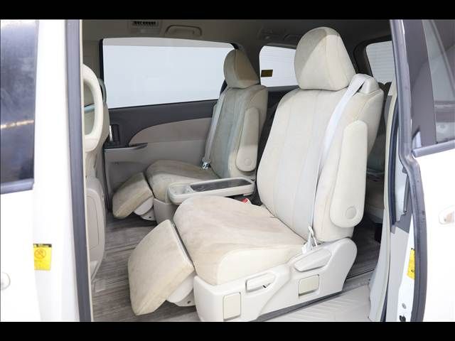 ESTIMA HYBRID 4WD