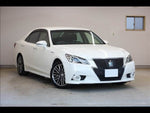 CROWN sedan hybrid