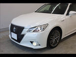 CROWN sedan hybrid