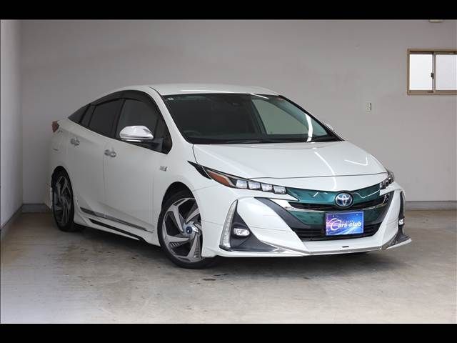 PRIUS PHV