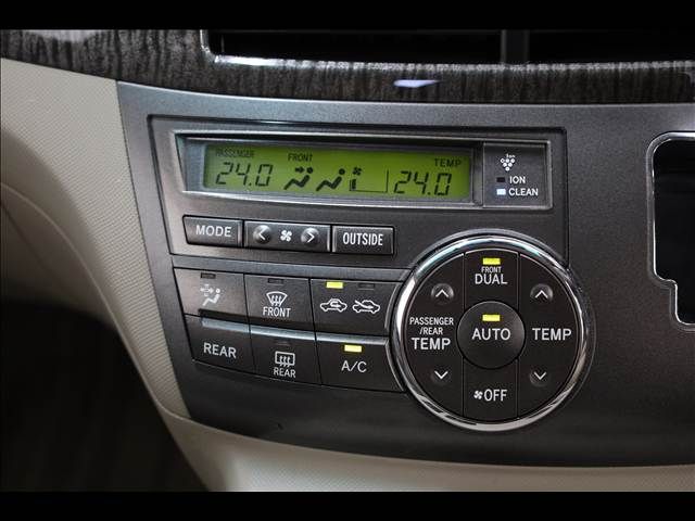 ESTIMA HYBRID 4WD