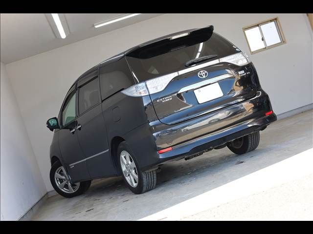 ESTIMA HYBRID 4WD