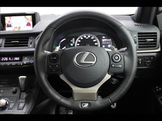 LEXUS CT200h