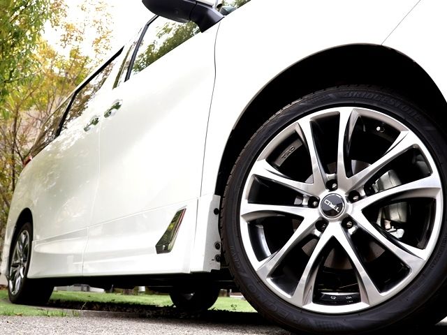 ALPHARD hybrid 4WD
