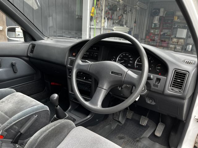 COROLLA FX
