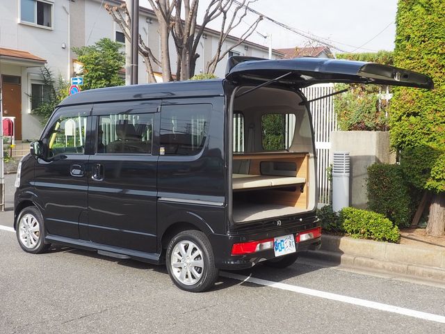 NV100 CLIPPER RIO