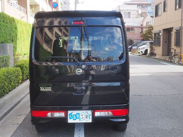 NV100 CLIPPER RIO