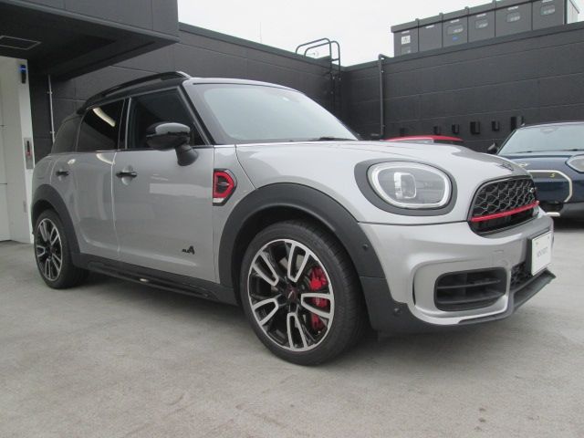 MINI CROSSOVER