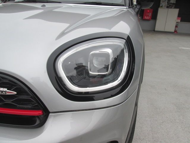 MINI CROSSOVER