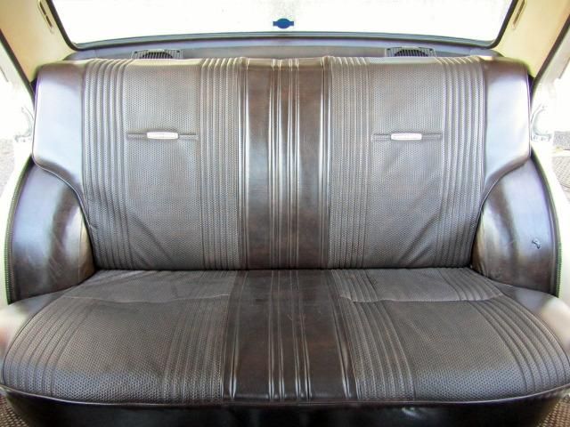 BLUEBIRD sedan
