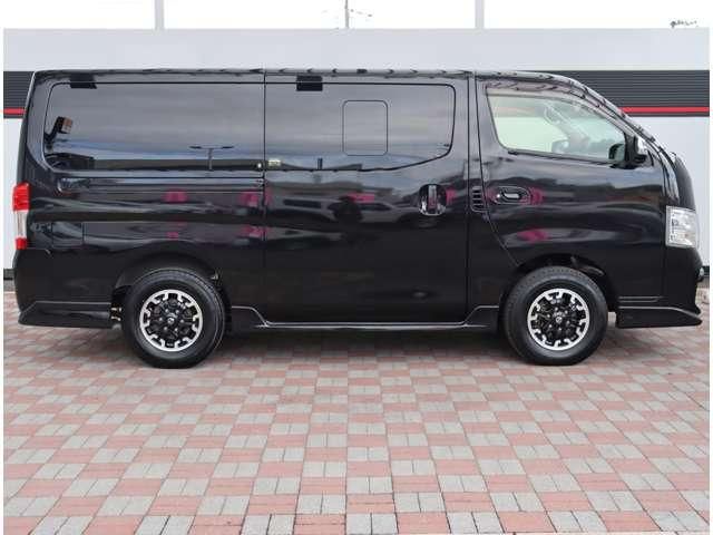 NV350 CARAVAN 4WD