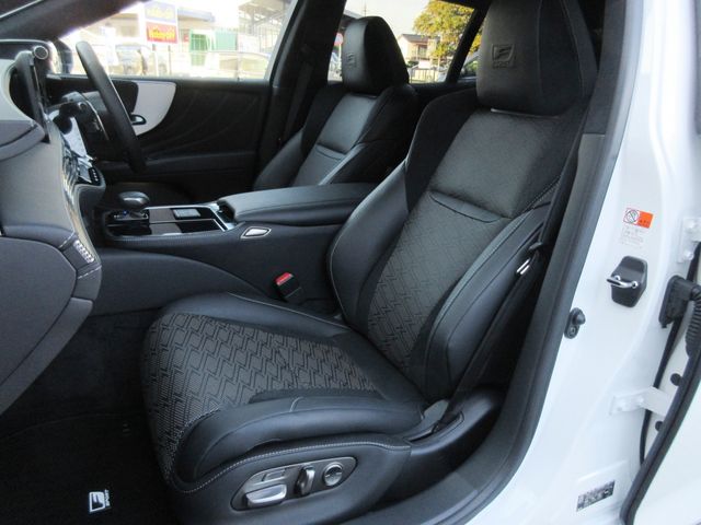 LEXUS LS500