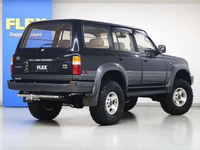 LANDCRUISER van