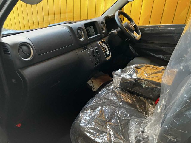 CARAVAN van 2WD