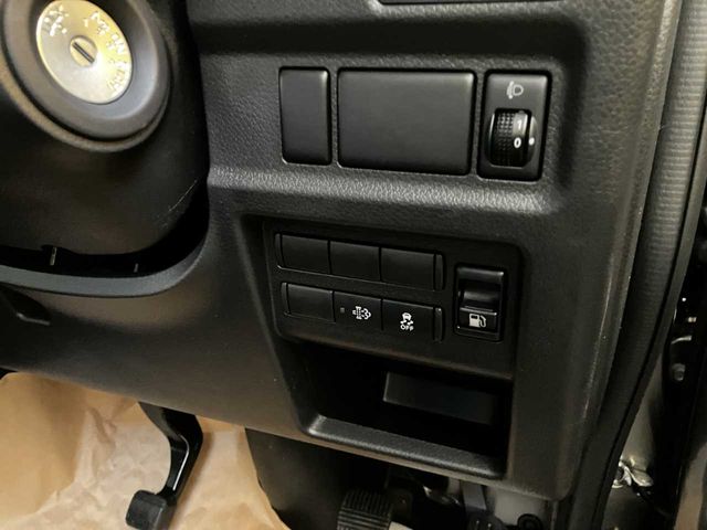 CARAVAN van 2WD