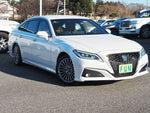 CROWN sedan hybrid