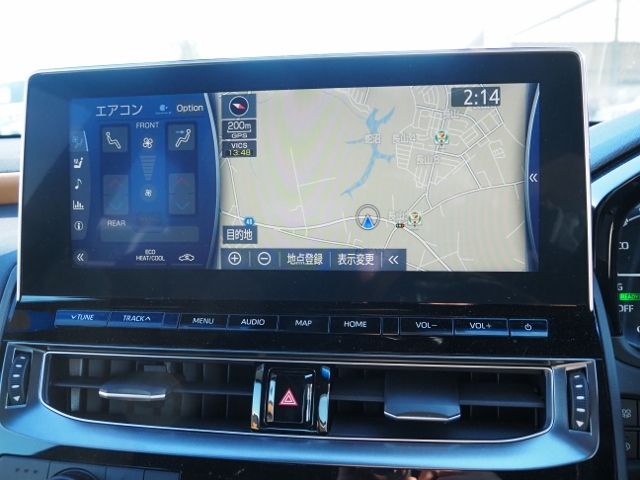 CROWN sedan hybrid