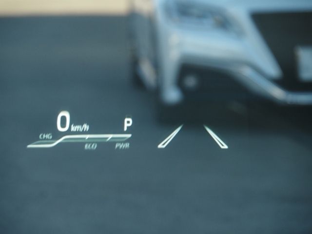 CROWN sedan hybrid
