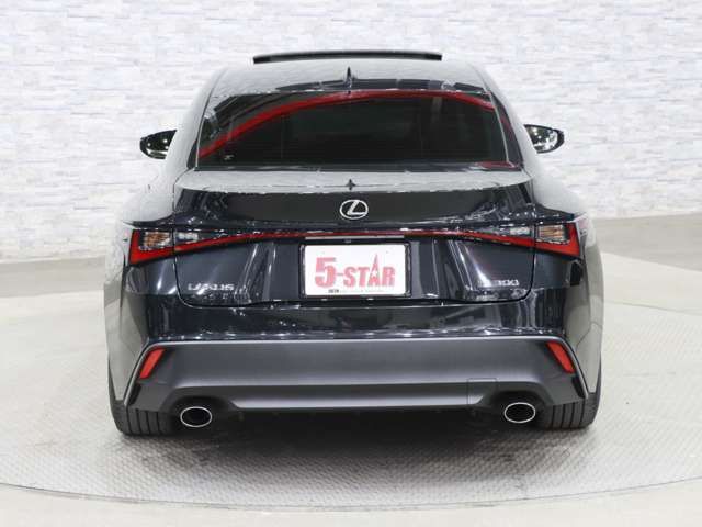 LEXUS IS300