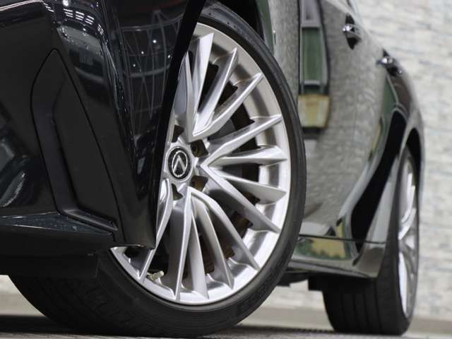 LEXUS IS300
