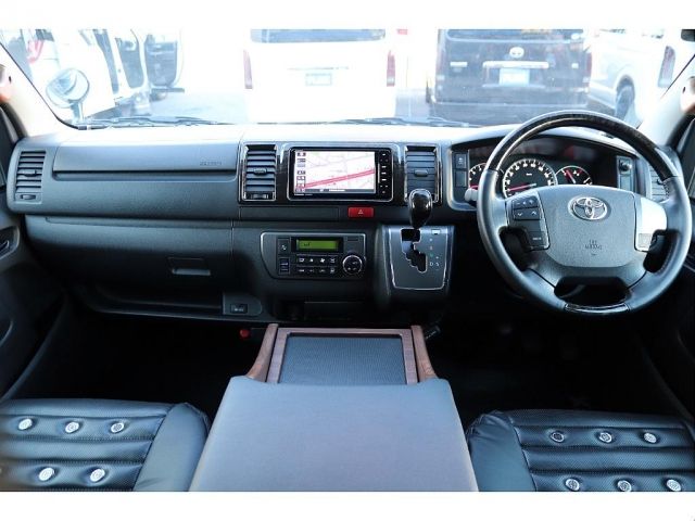 HIACE van 4WD