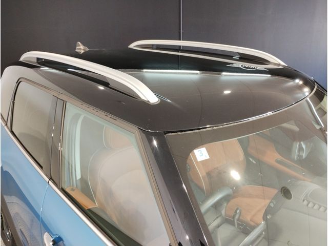 MINI COOPER D CROSSOVER