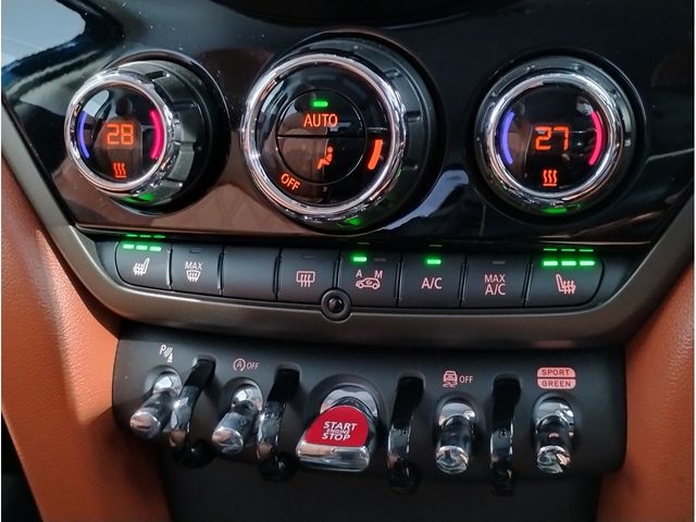 MINI COOPER D CROSSOVER